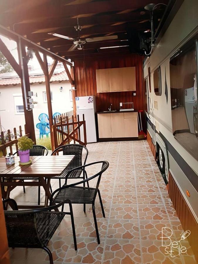 Caravan Rona สกาลา กัลลีราคิส ภายนอก รูปภาพ